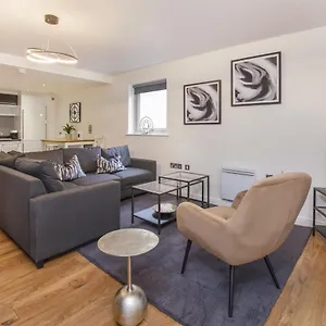 Dixon's Yard, Luxurious City Centre Apartment